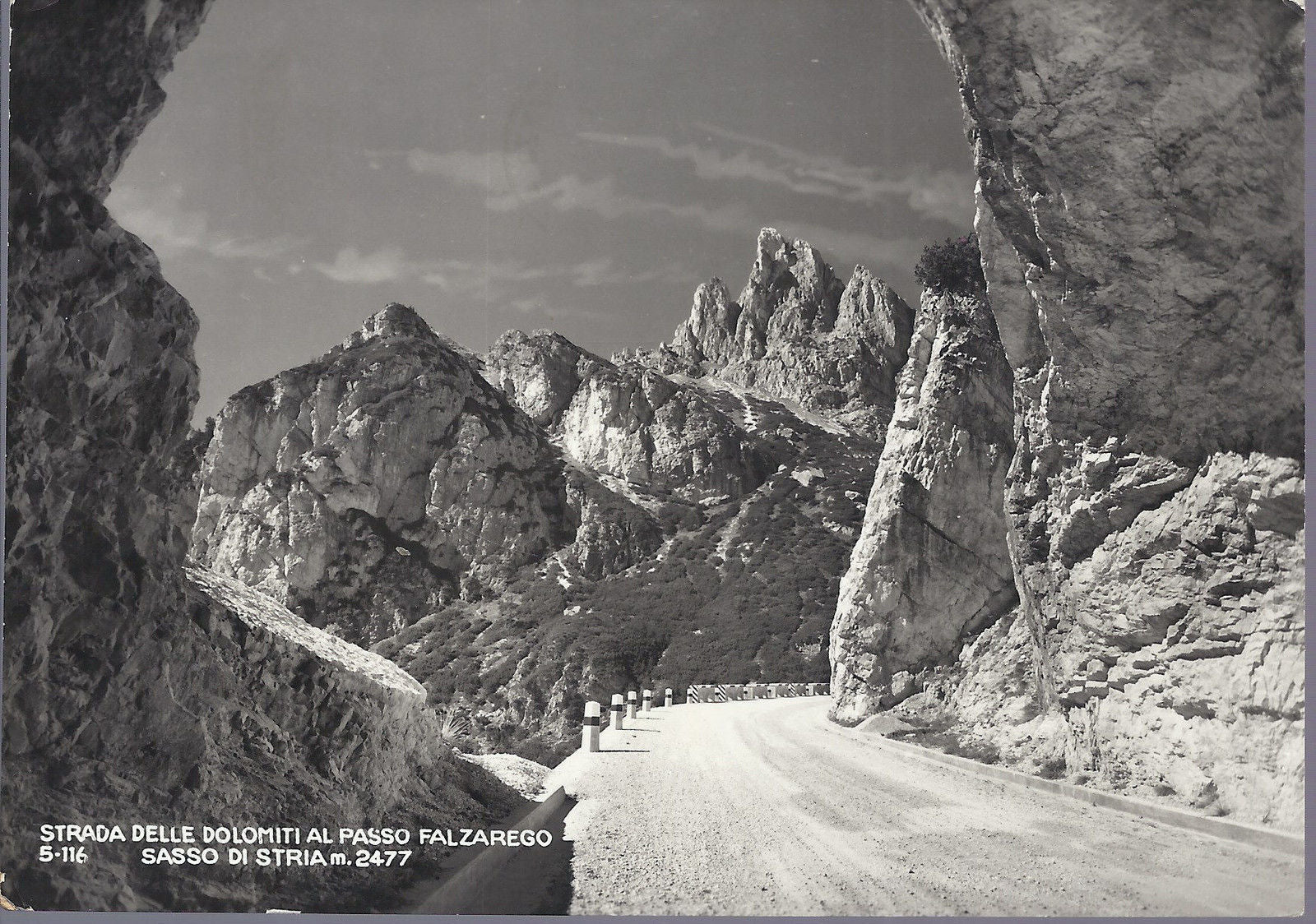 STRADA DELLE DOLOMITI AL PASSO FALZREGO - SASSO DI STRIA - V