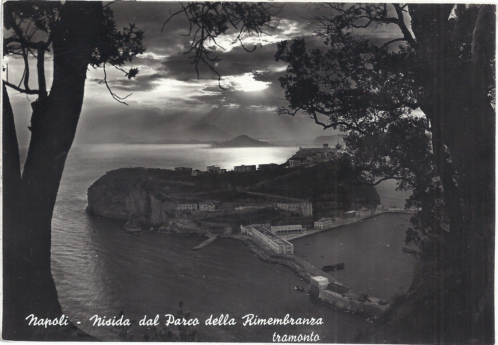 NAPOLI - NISIDA DAL PARCO DELLA RIMEMBRANZA  TRAMONTO - V 19