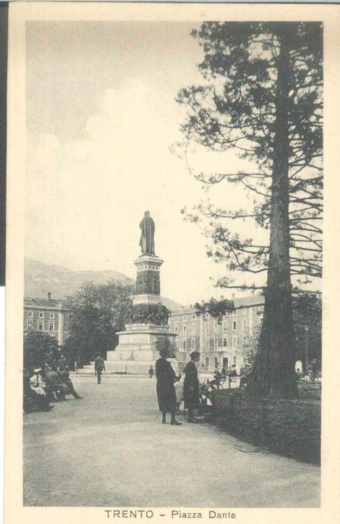 TRENTO - PIAZZA DANTE - NV