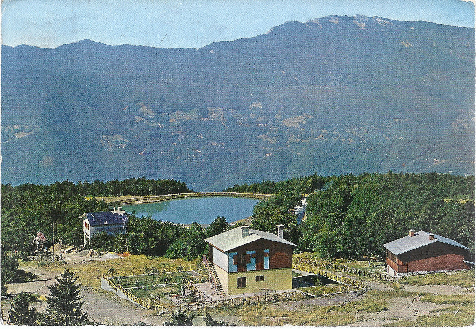 DOGANACCIA DI CUTIGLIANO - VILLAGGIO E LAGHETTO S. GIOVANNI 
