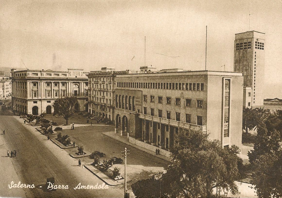 SALERNO - PIAZZA AMENDOLA - NV