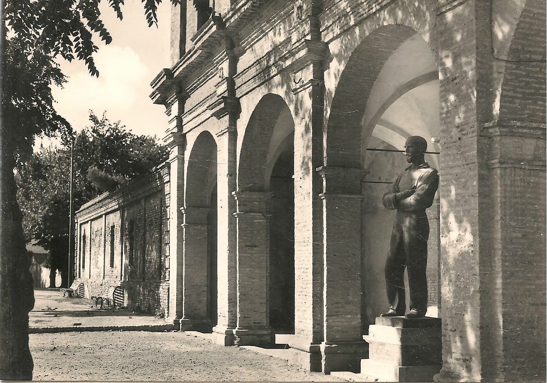 FRANCAVILLA A MARE - MONUMENTO A F.P. MICHETTI - V1966