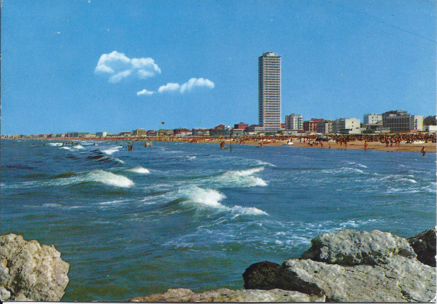 CESENATICO - LA SPIAGGIA VISTA DAL MOLO - V1972