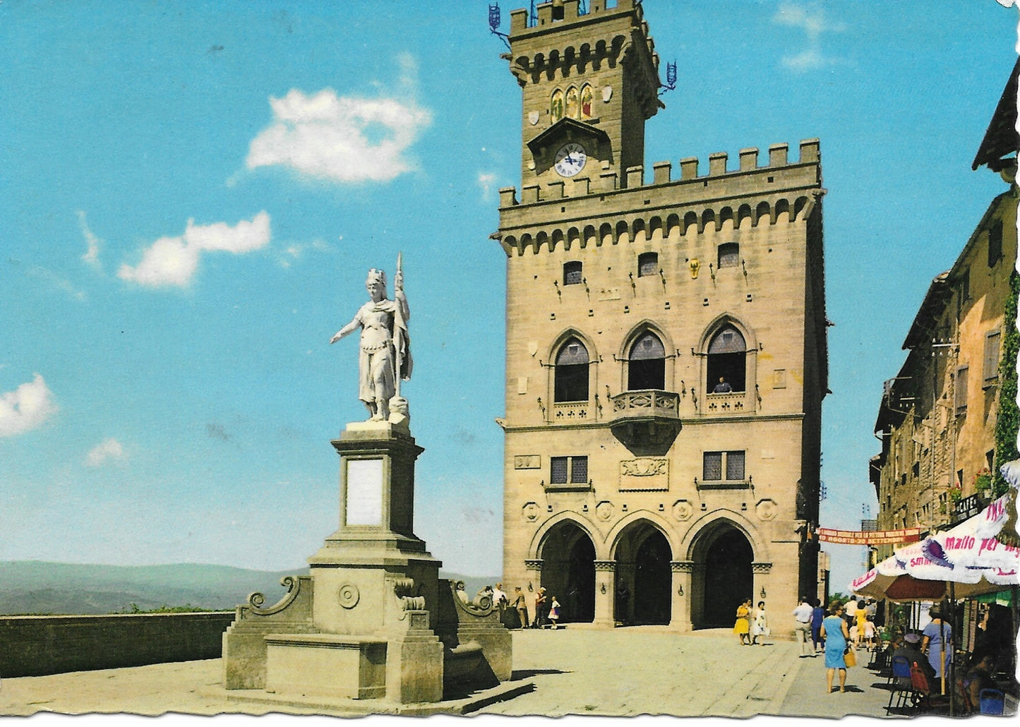 SAN MARINO - PALAZZO DELGOVERNO E STATUA DELLA LIBERTA' - VIAGGIATA