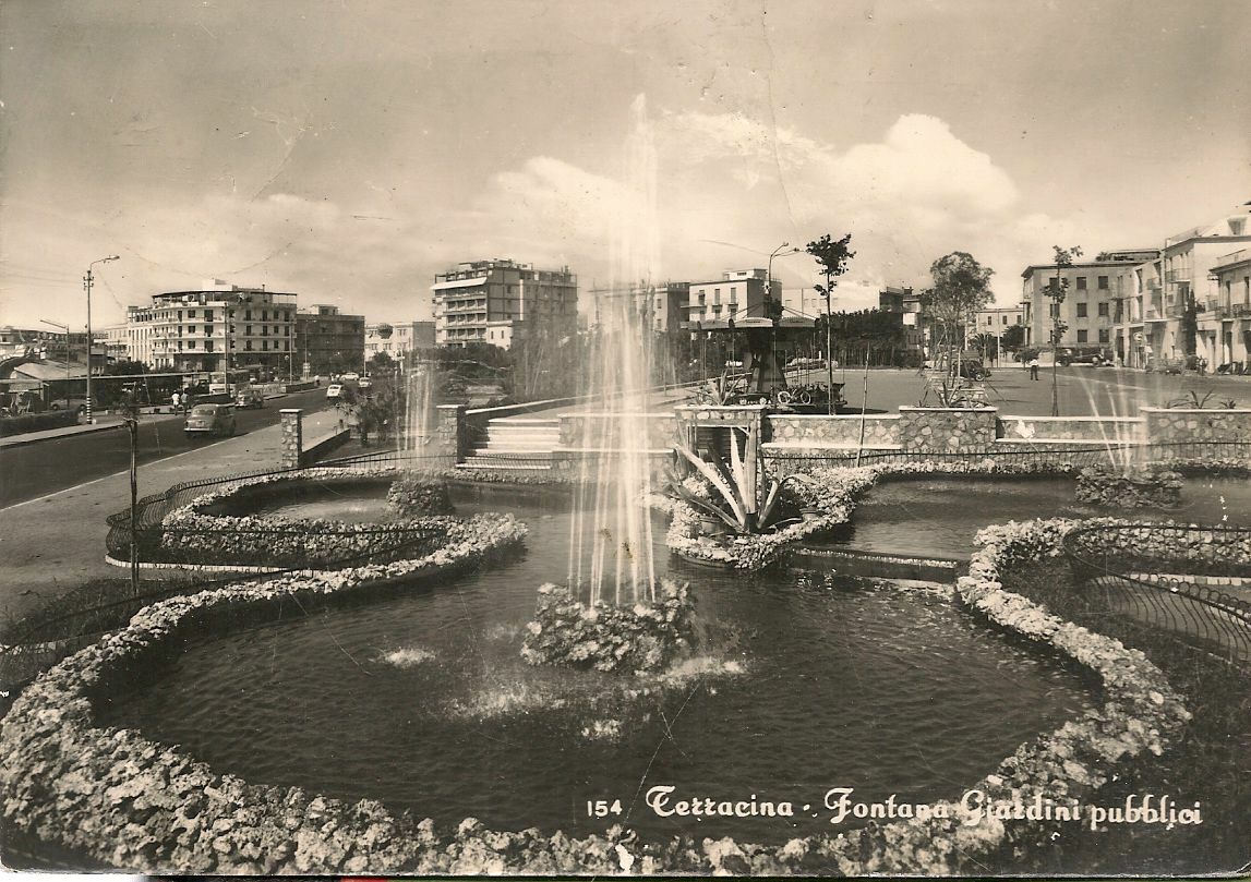 TERRACINA - FONTANA GIARDINI PUBBLICI - V1961