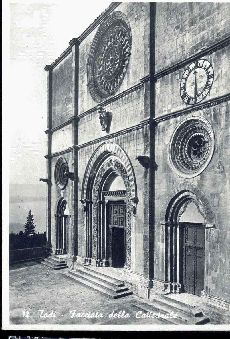 TODI - FACCIATA DELLA CATTEDRALE - NV