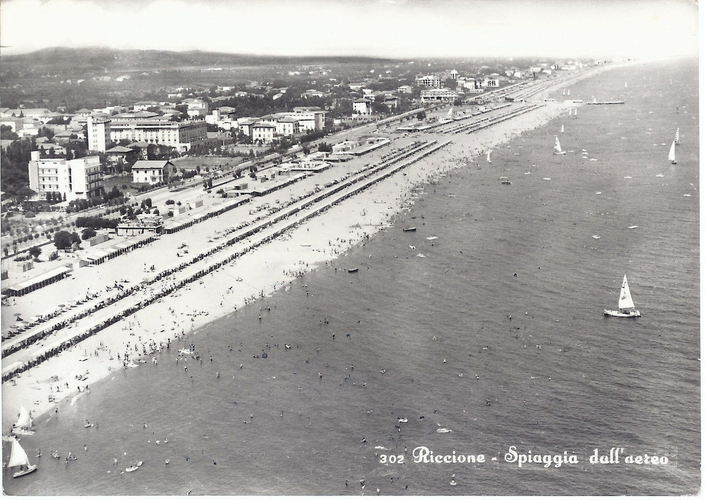 RICCIONE - SPIAGGIA DALL'AEREO - V 1958 - FG
