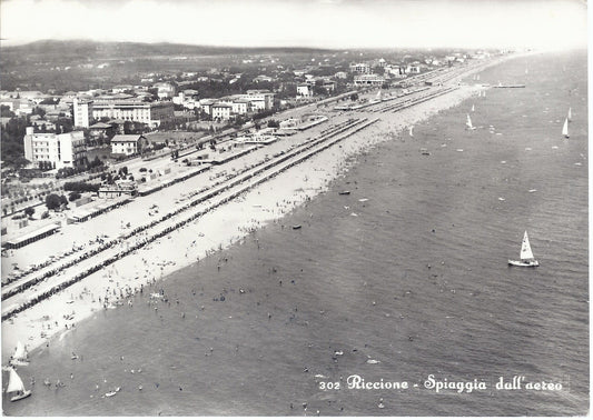 RICCIONE - SPIAGGIA DALL'AEREO - V 1958 - FG