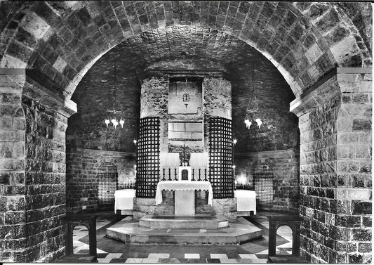 ASSISI - BASILICA DI S. FRANCESCO - LA TOMBA DEL SANTO - NV