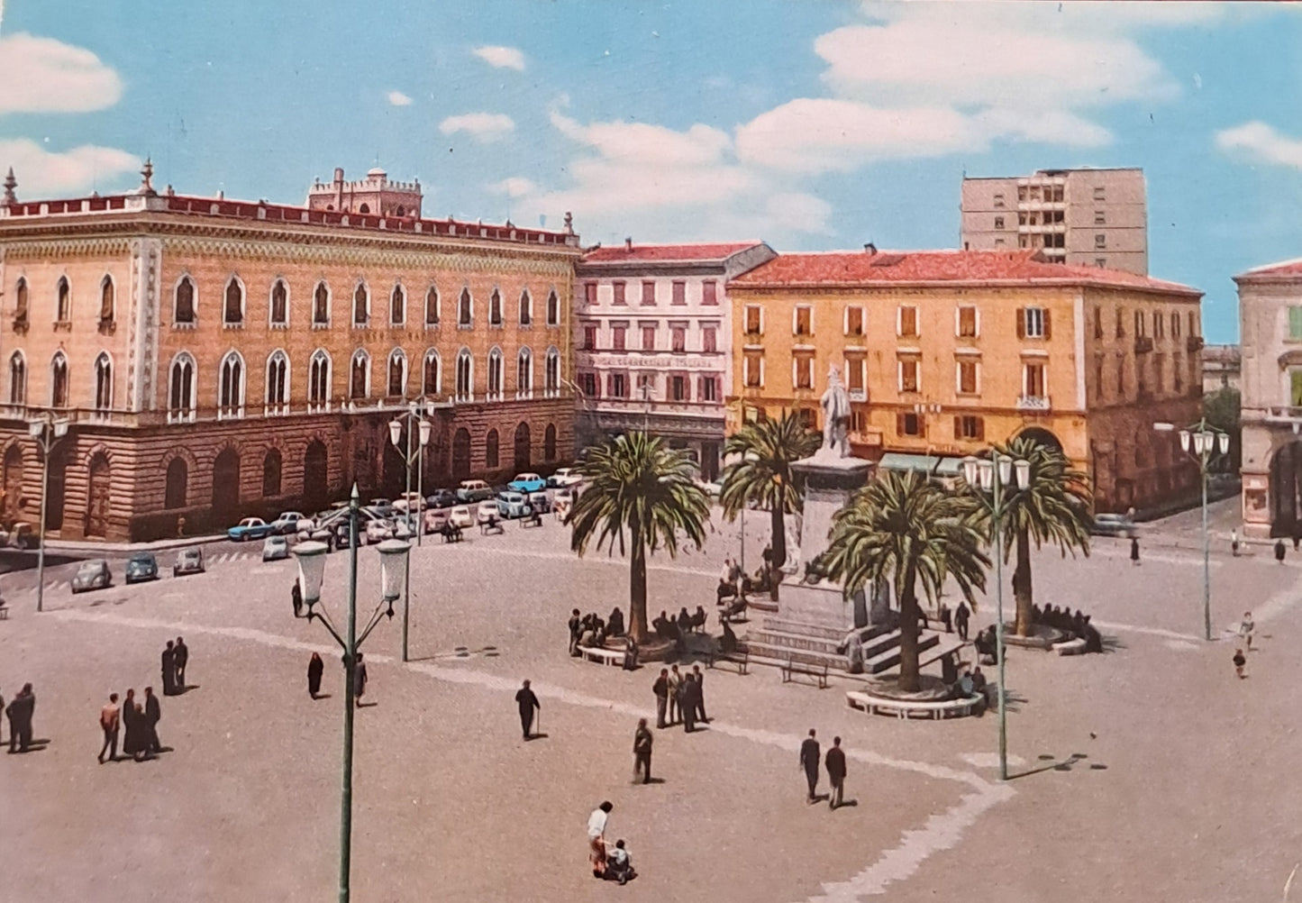 SASSARI - PIAZZA ITALIA - V1968 - FG