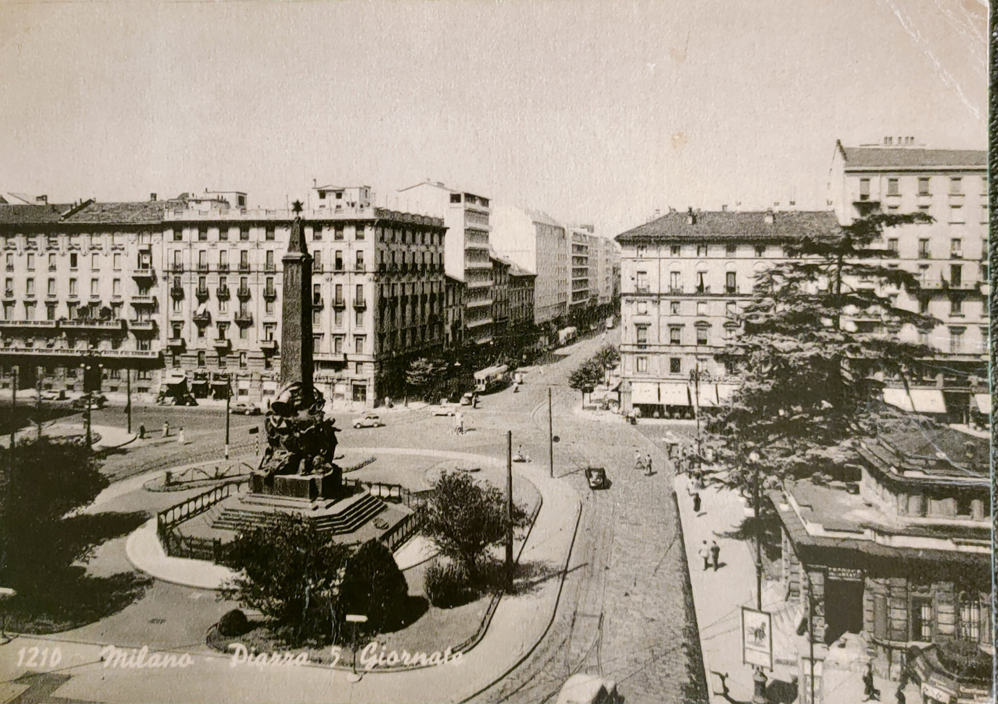 MILANO - PIAZZA 5 GIORNATE - V1961 - FG
