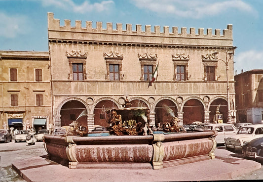 PESARO - PIAZZA DEL POPOLO - LA NUOVA FONTANA - NV - FG