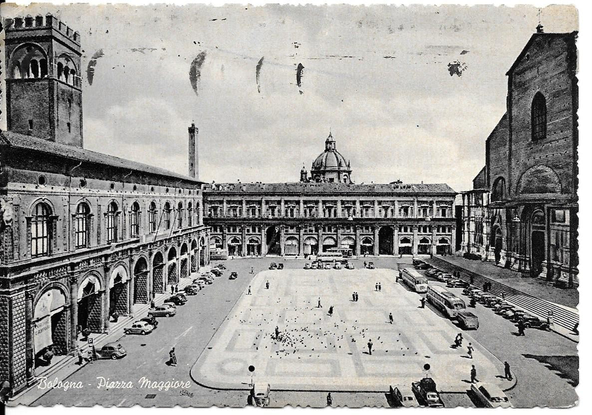 BOLOGNA - PIAZZA MAGGIORE - V1956