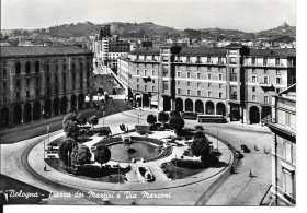 BOLOGNA - PIAZZA DEI MARTIRI E