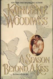 A SEASON BEYOND A KISS - KATHLEENE WOODIWISS - ENGLISH TEXT